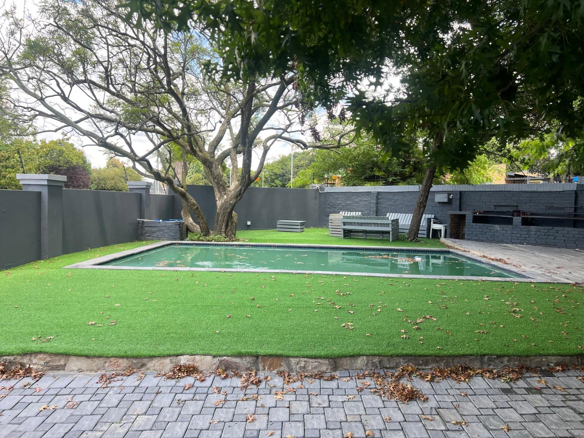 Ubuntu Lifestyle Estate Hotel Krugersdorp Exterior photo