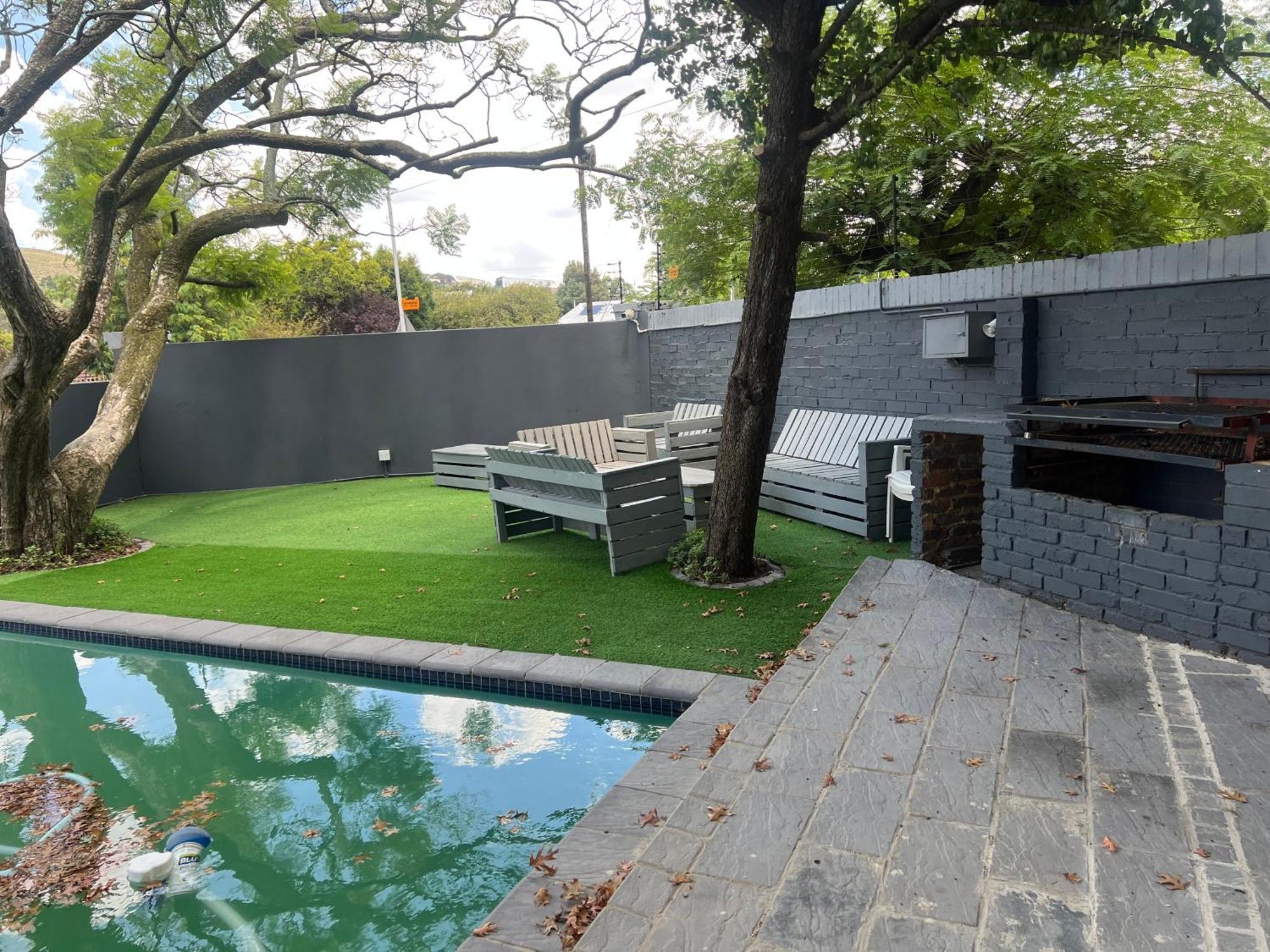Ubuntu Lifestyle Estate Hotel Krugersdorp Exterior photo